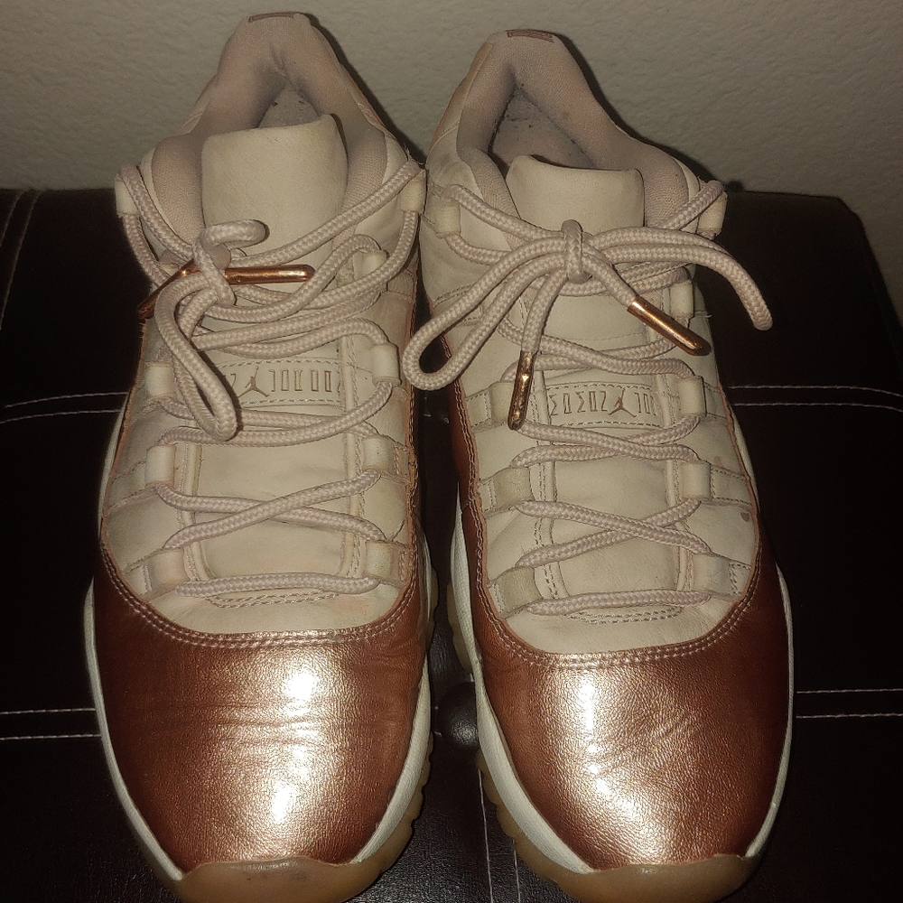 Jordan 11 low